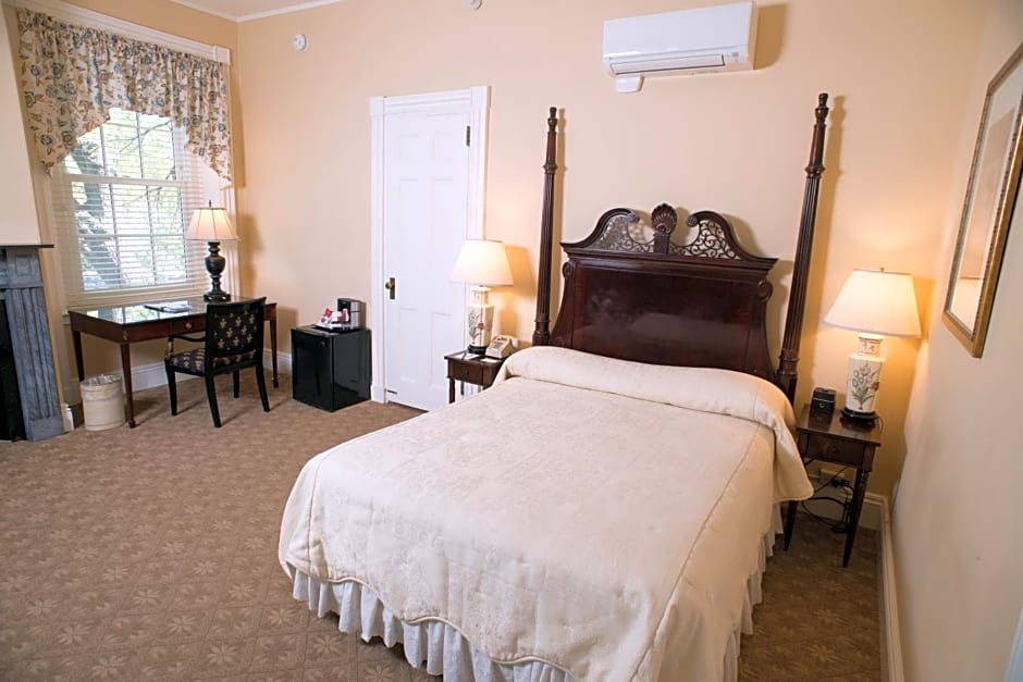 Middlebury Inn