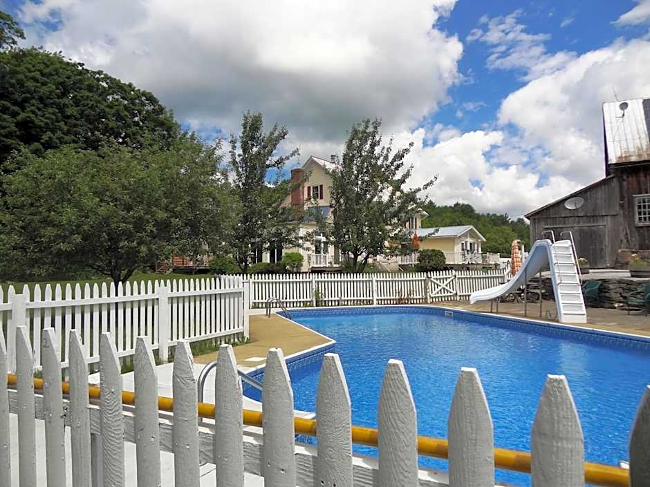 Inn At Buck Hollow Farm