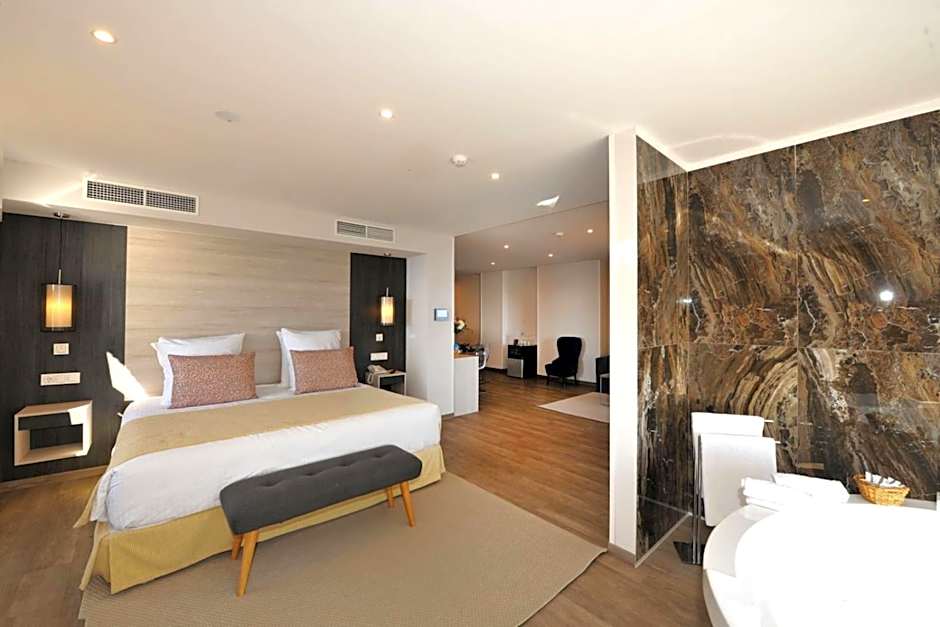Hotel Salobreña Suites