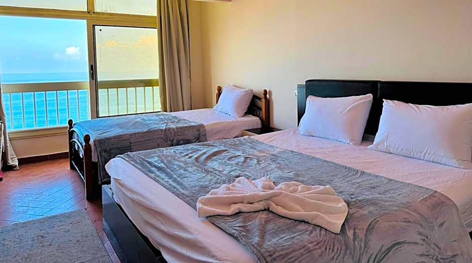 ALEX HOMES - Stanley Cozy Apartments with Direct Sea View