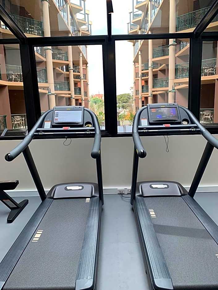 Amora Hotel Riverwalk