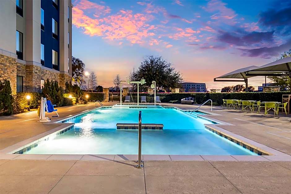 Hampton Inn & Suites Dallas/Plano-East