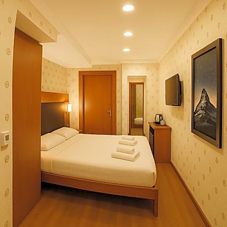 Economy Room without Window - Bed Type Randomly Assigned