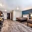 WoodSpring Suites Linden