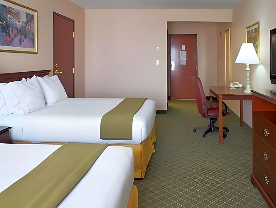 Holiday Inn Express Hotel & Suites Livingston