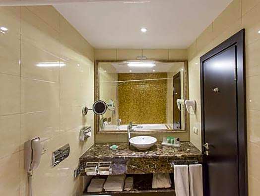 Ramada by Wyndham Kazan City Center