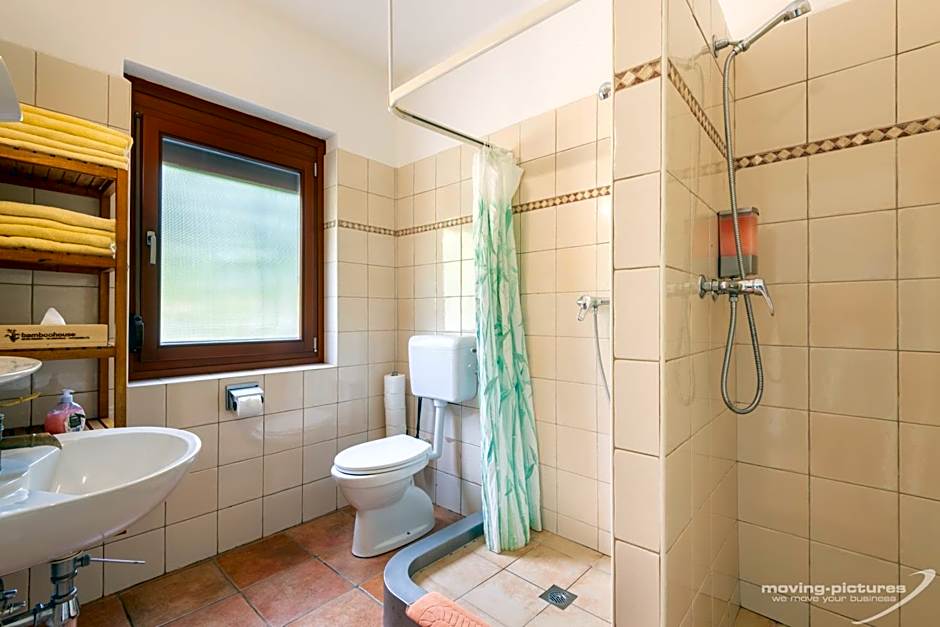 Bamboohouse Motel Riazzino