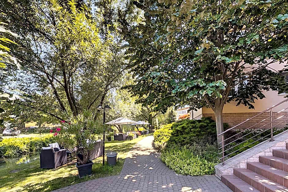 Hotel Lajta Park