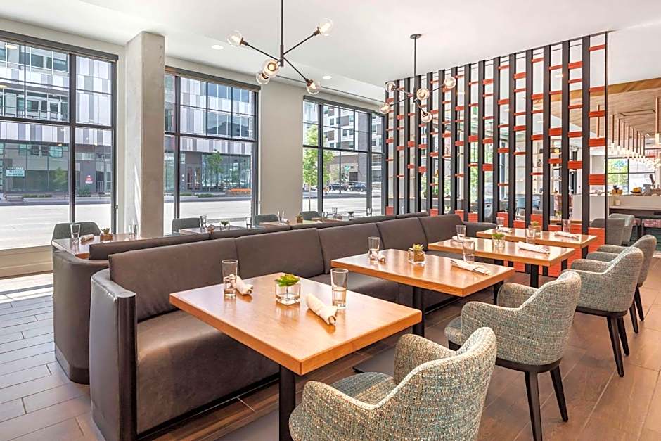 Cambria Hotel Denver Downtown RiNo