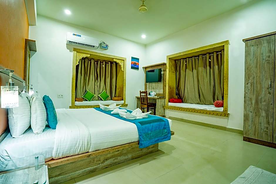 Hotel Marina Mahal