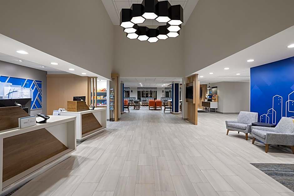 Holiday Inn Express Hotel & Suites Brattleboro By IHG