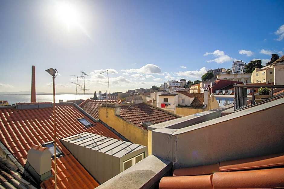 Loios Studios and Apartments