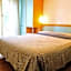 Hotel Etna - Hotel per Coppie e Famiglie con Parcheggio e Spiaggia