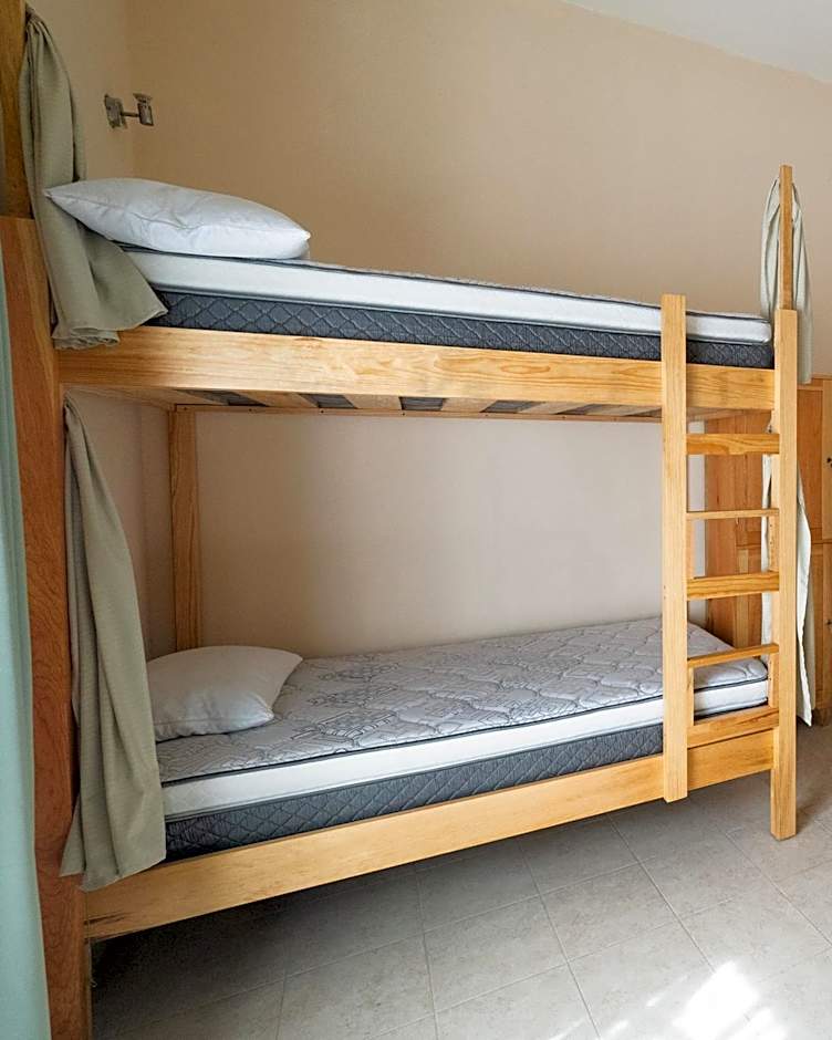 Nido Colibrí - Private Rooms and hostel Dorms in Remate de Paseo Montejo