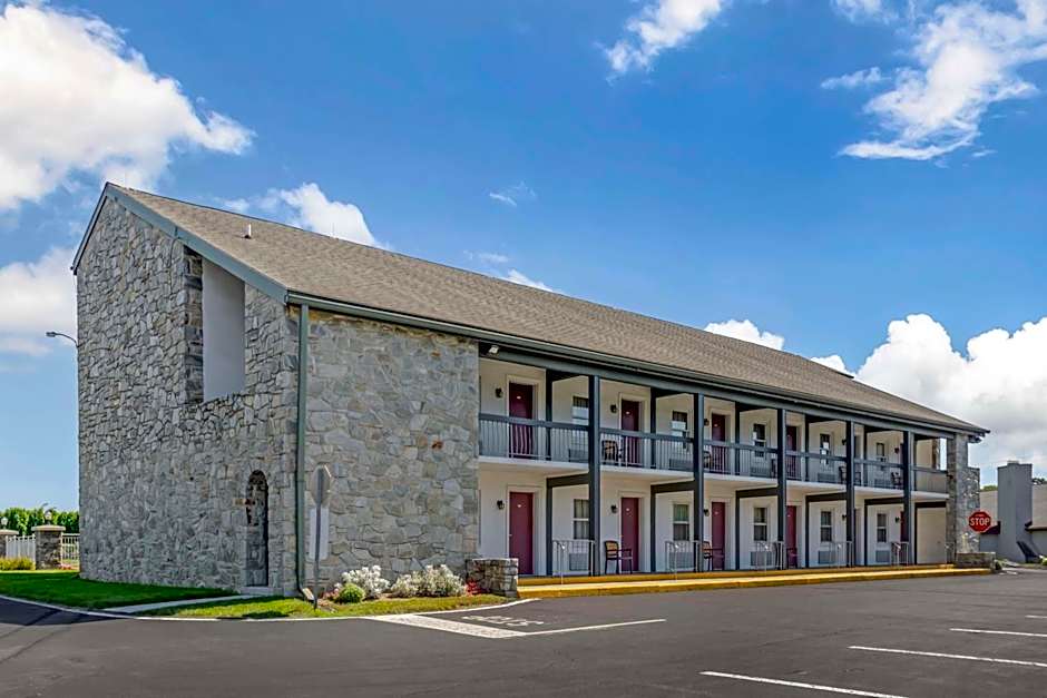 Best Western Plus Revere Inn And Suites