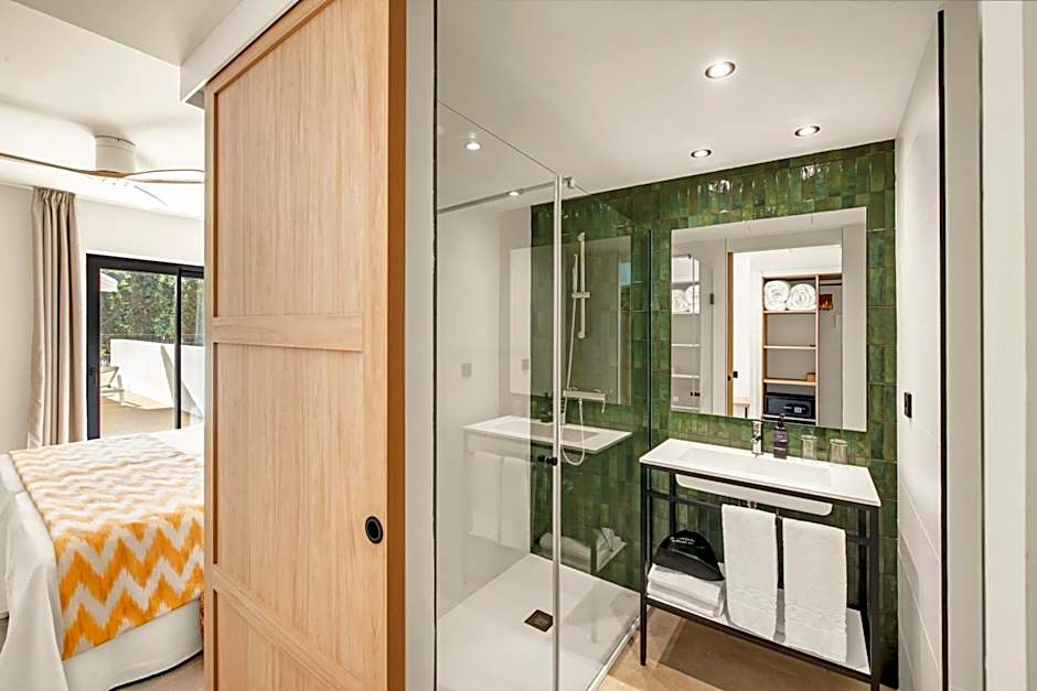 Tangerine by Honne Hotels - Adults Only