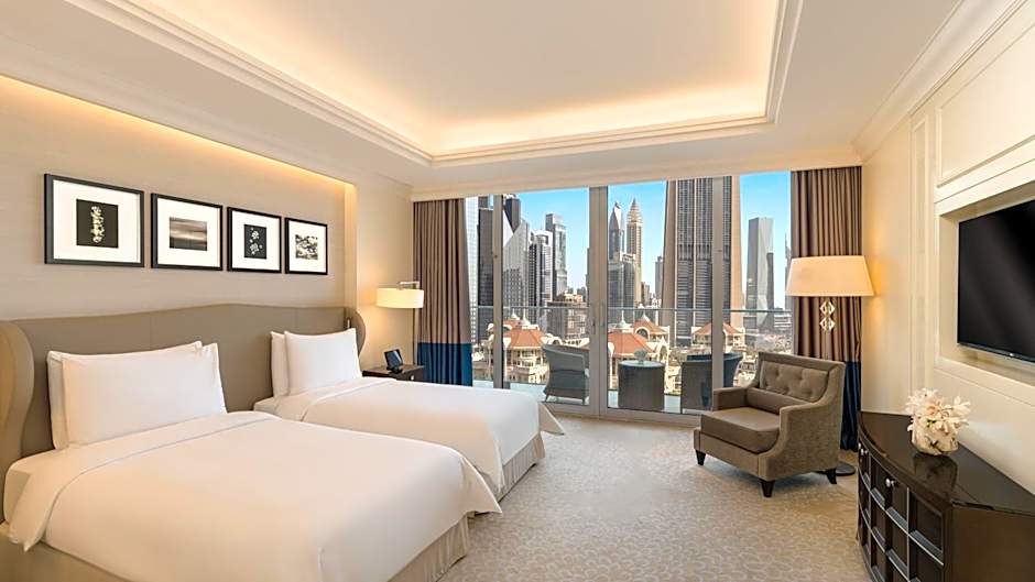 Photo 1 of 5 of Signature Suite