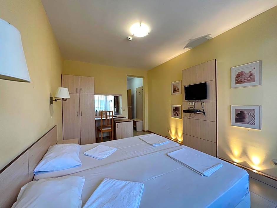 Александра