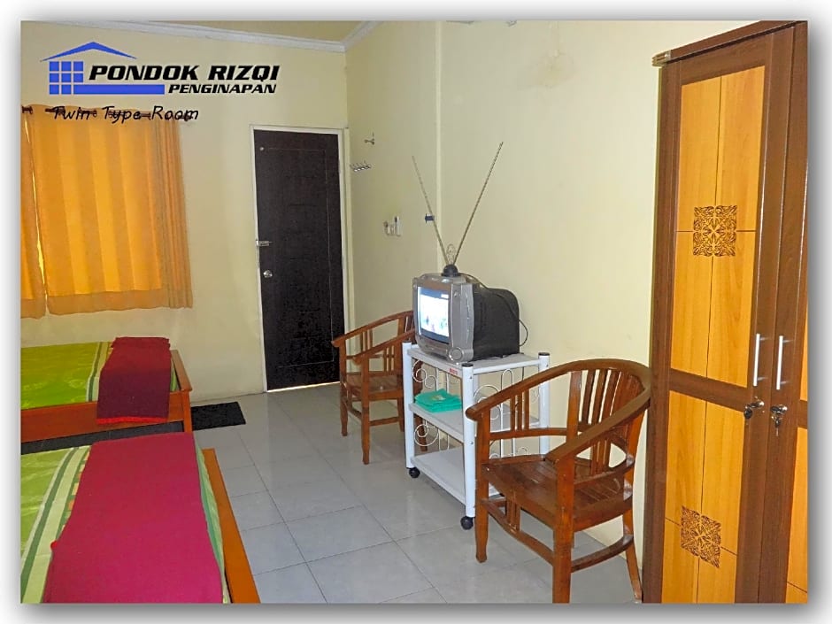 Penginapan Pondok Rizqi Syariah