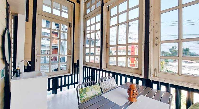 Green Riverside Homestay