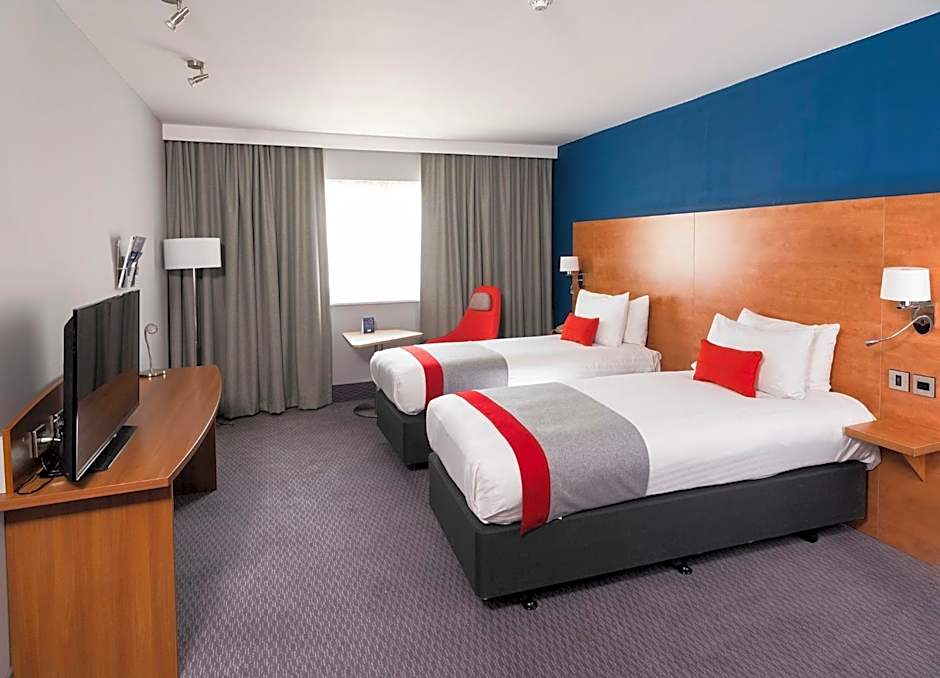 Holiday Inn Express Birmingham Star City By IHG