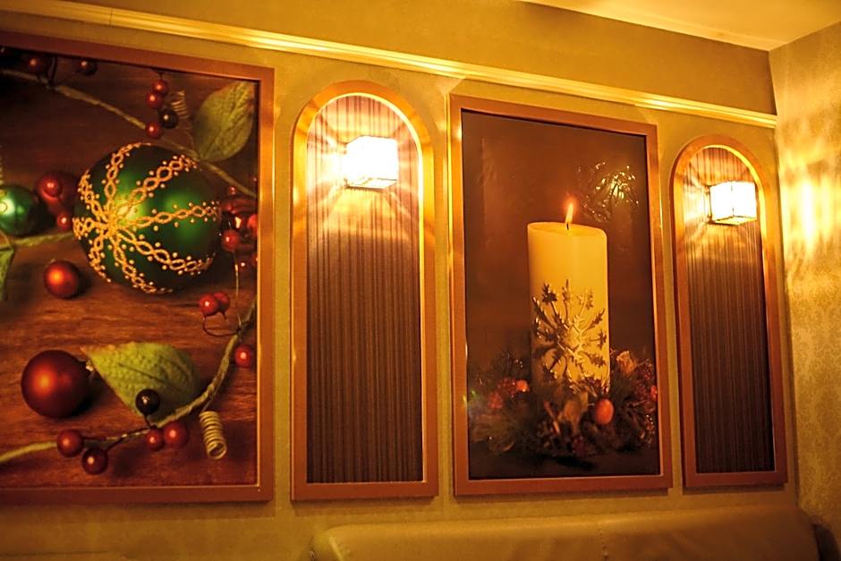 Hotel Christmas (Leisure Hotel)