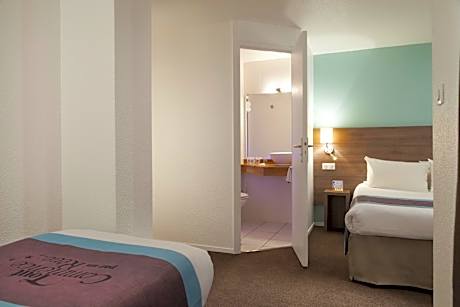 1 Double Bed 1 Single Bed