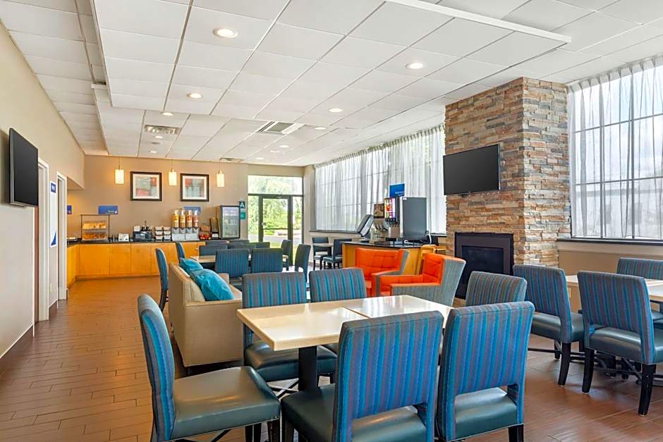 Best Western Hartford Hotel & Suites