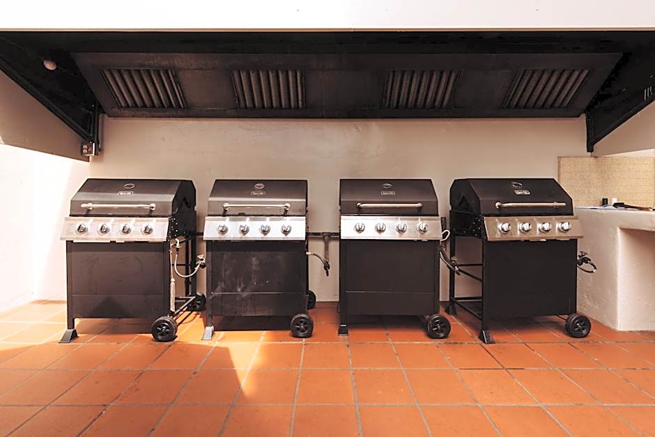 Tamarack Beach Hotel