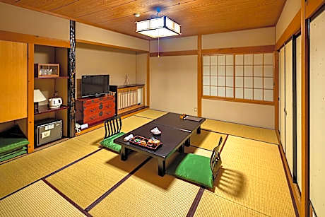 Twin Room with Tatami Area