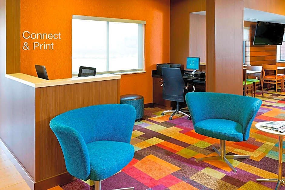 Fairfield Inn & Suites by Marriott Lexington Keeneland Airport