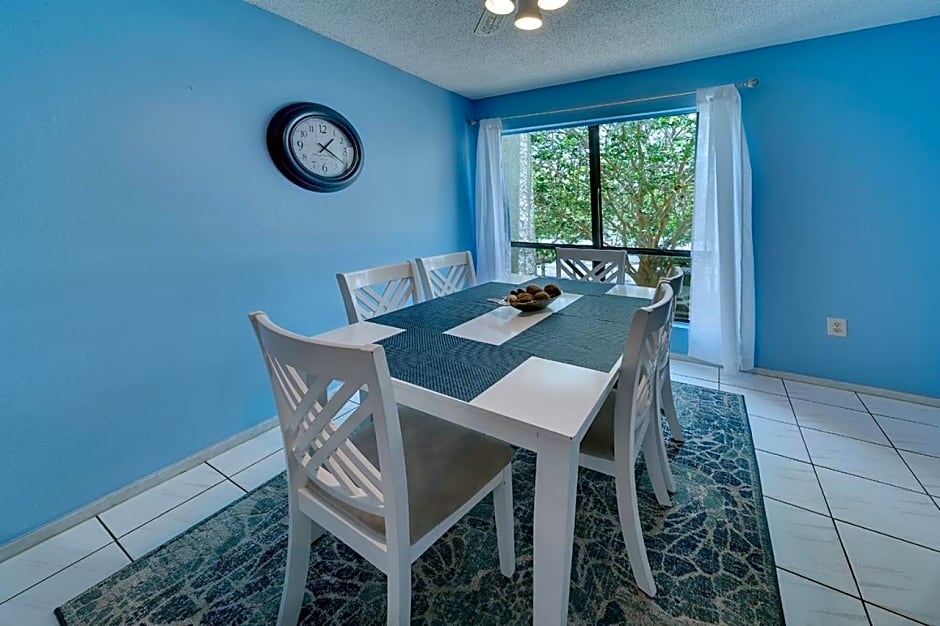 Siesta Key Beach - 2 Bedroom - 3 Beds - 3 Bathroom Duplex with Heated Swimming Pool