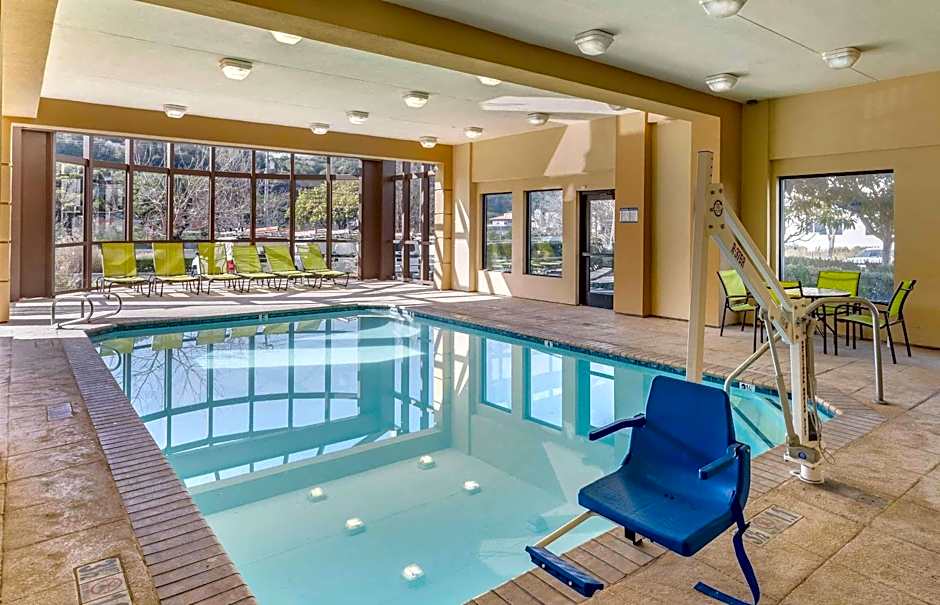 Extended Stay America Suites - San Rafael - Francisco Blvd. East