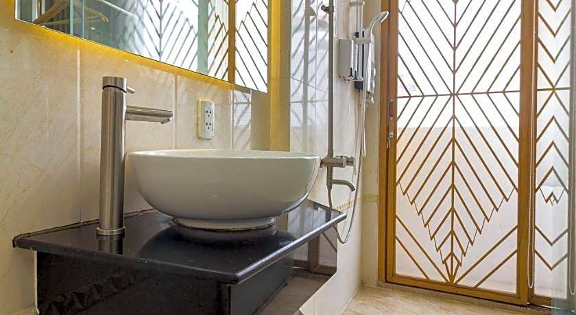 Cactusland Near Saigon Train Station