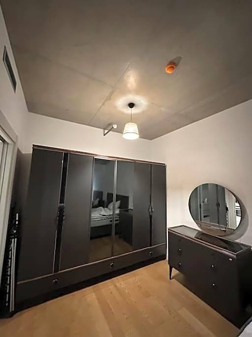 Luxury suites with gym and pool floor40