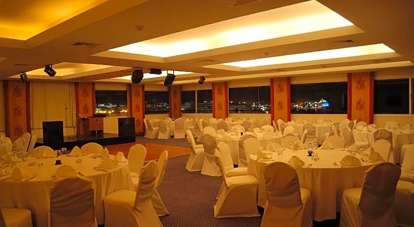 Mina Hotel