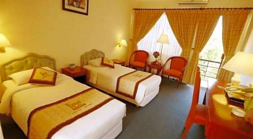 Royal Hotel