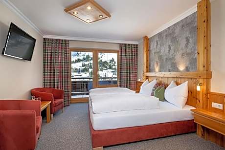 Triple Room with Balcony