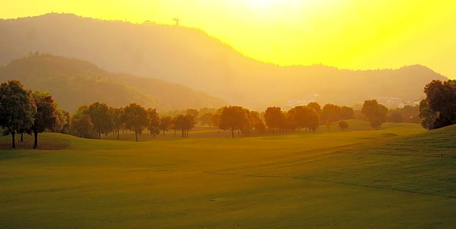 Kuaiji Mountain Yangming Hotel