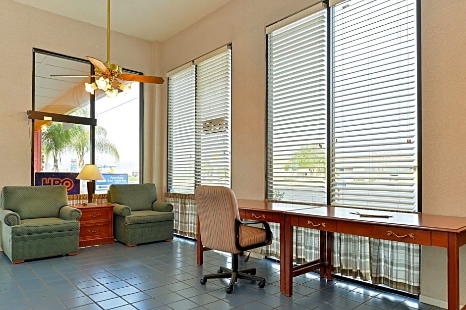 Americas Best Value Inn Delano