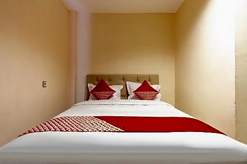 OYO 2895 Paranginan Residence