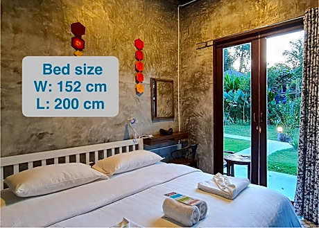 Queen Room with Garden View