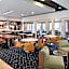 Courtyard by Marriott Bakersfield