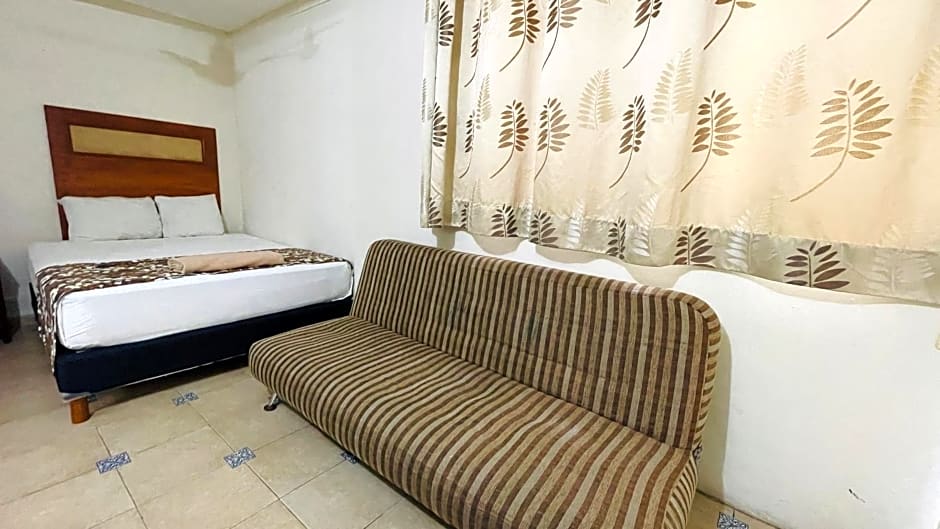 Hotel B&B by Playa del Karma
