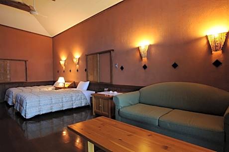 Twin Room with Private Bath