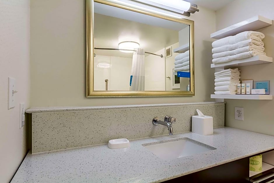 Hampton Inn By Hilton Jackson-Pearl-International Airport