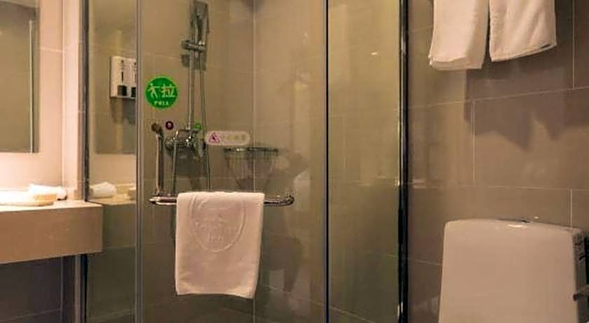 GreenTree Inn Zhangjiagang Yangshe Old Street Stadium