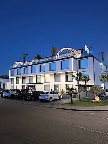 Hayat Hotels & Apartments