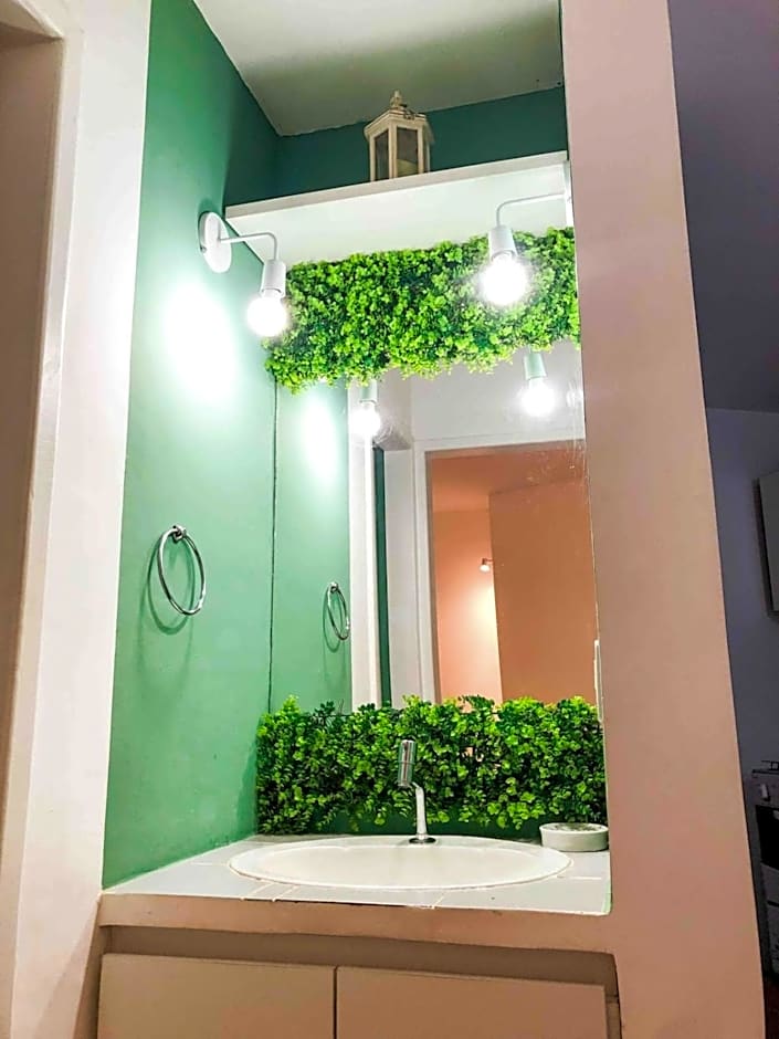 CT-82: Apto com vista espetacular para o mar