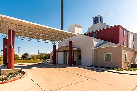 Motel 6-San Antonio, TX - Downtown - Alamo Dome